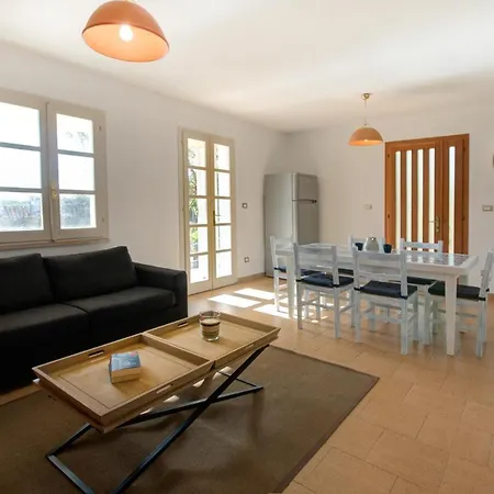 Holiday home Rosa *